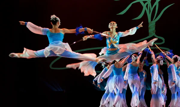 Chinese dansende meisjes — Stockfoto
