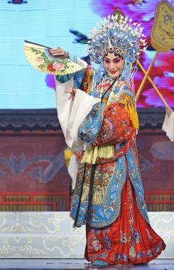 oldukça Çince Geleneksel opera oyuncu tiyatro kostüm