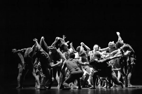 Dançarinos modernos — Fotografia de Stock