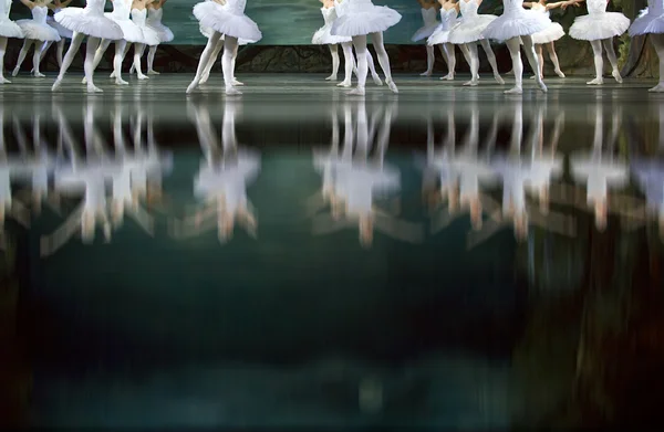 Legs of ballerina — Stock Photo, Image