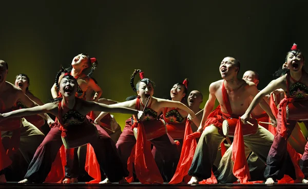 Chinese national dancers — Stok fotoğraf