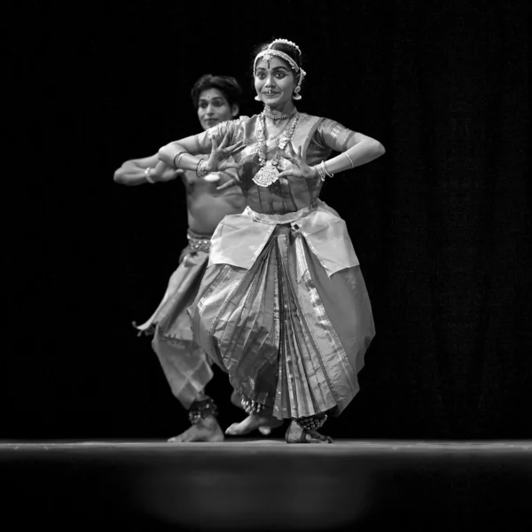 Fbharatanatyam indyjski tancerz — Zdjęcie stockowe