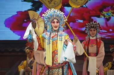 oldukça Çince Geleneksel opera oyuncu tiyatro kostüm