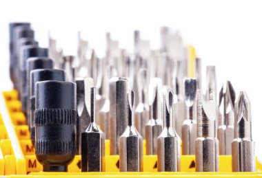 Beyaz arkaplanda Hassas Tornavida Bit Set