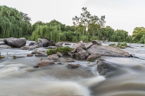 Fluss in Südafrika lizenzfreie Stockbilder