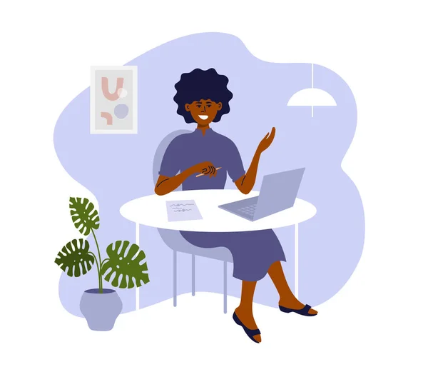 非洲裔美国妇女坐在桌旁工作 学习使用笔记本电脑 黑人女性正在进行视频通话 关系网 工作面试 在线就业 主办公室矢量说明 — 图库矢量图片