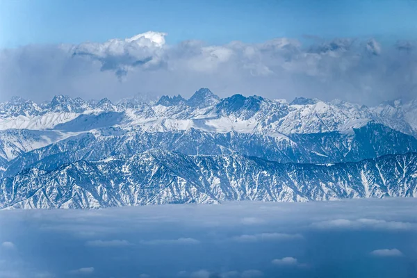 Snow Covered Himalayan Mountain Peaks Pir Panjal Mountain Range Vista — Fotografia de Stock