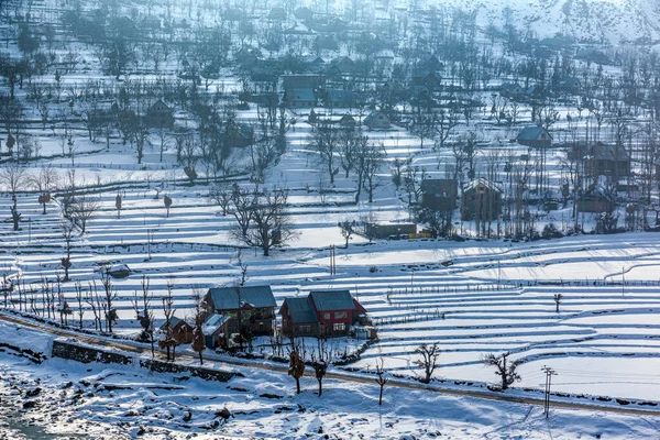 Pueblos Ríos Llenos Nieve Camino Srinagar Sonmarg Gulmarg — Foto de Stock
