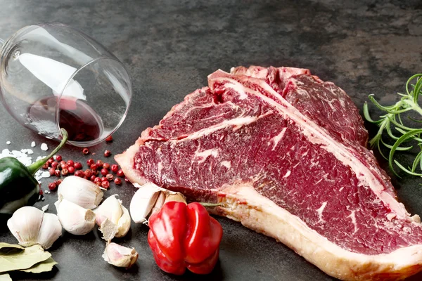 Bistecca cruda stagionata — Foto Stock