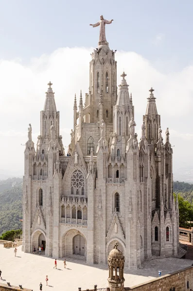 Tibidabo εκκλησία στο βουνό στη Βαρκελώνη — Φωτογραφία Αρχείου