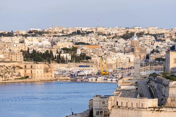 Valletta manzarası gün batımında — Stok fotoğraf