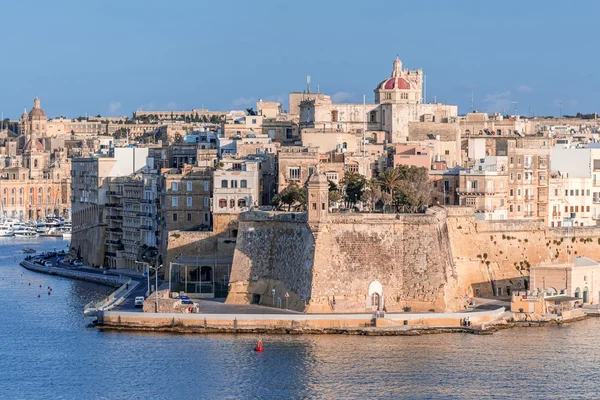 Pejzaż Valletta ze ściany — Zdjęcie stockowe