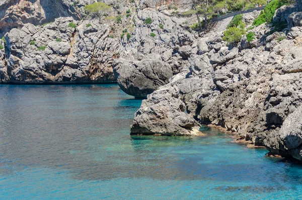 Línea costera rocosa mediterránea —  Fotos de Stock