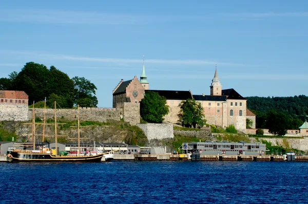 Vista da Fortaleza de Akershus do fiorde de Oslo — Fotografia de Stock