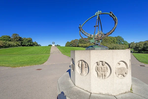Oslo merkezinde Vigeland park heykeller
