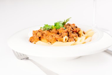 Bolonez soslu Penne makarna