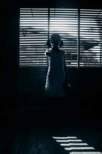 Ghost girl hiding from the dark — Stock Photo, Image