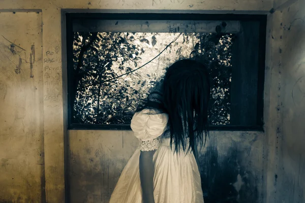 Ghost Girl in Haunted House — Stock Photo, Image