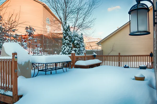 Winter evening scenery, snow on garden patio, HDR image, toned — Stock Photo, Image