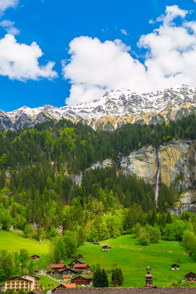Alpes suisses. Lauterbrunnen, Suisse, Europe — Photo