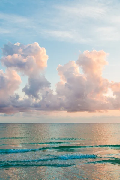 Pôr do sol no Oceano Atlântico — Fotografia de Stock