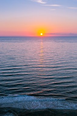 Atlantik okyanusunda gün batımı