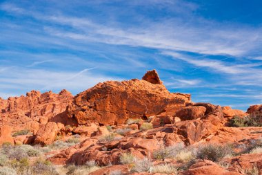 benzersiz kırmızı kumtaşı kaya oluşumları.