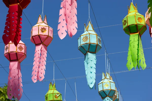 Kleurrijke Opknoping Lantaarns Verlichting Legering Krathong Nieuwjaar Festival Het Noorden — Stockfoto