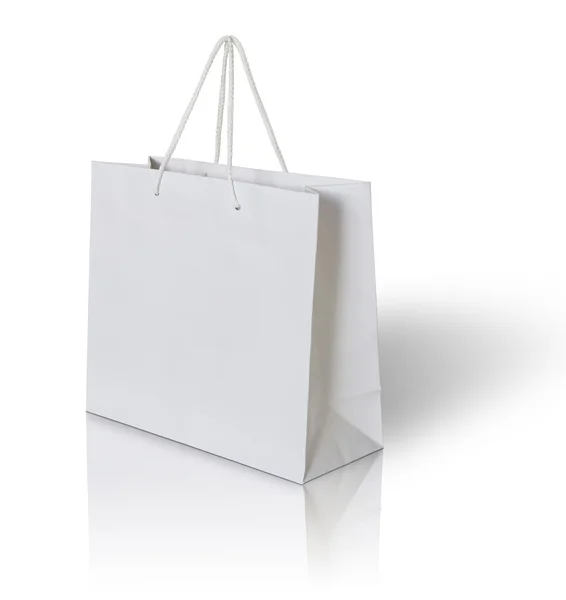 Sac en papier blanc sur fond blanc — Photo