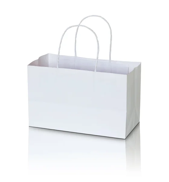 Bílá papírová taška na bílém pozadí — Stock fotografie