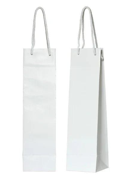 Weiße Papiertüte für Weinflaschen isoliert auf weißem Papier — Stockfoto