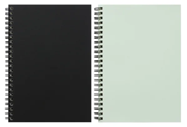 Cuaderno espiral blanco y negro aislado en blanco — Foto de Stock