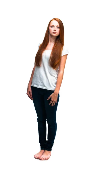 Menina bonita em camiseta branca. Isolado sobre fundo branco — Fotografia de Stock