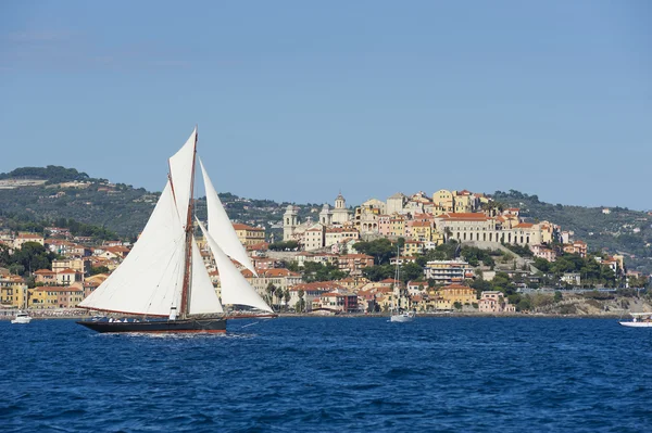 Antiguo velero durante una regata en el Panerai Classic Yac — Foto de Stock