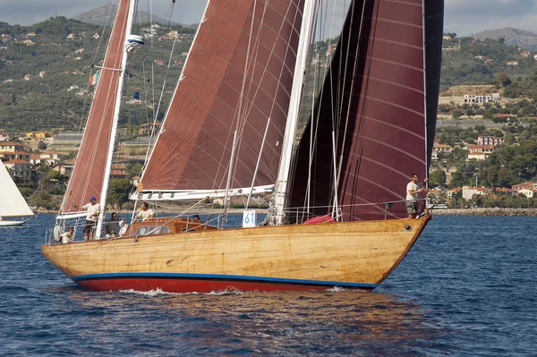 Ancient sailing boat during a regatta at the Panerai Classic Yac — Stock Photo, Image