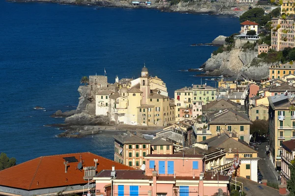 A landscape of a beautiful village, Camogli, Liguria, Italy — Stock Photo, Image
