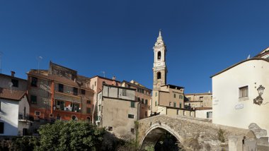 Dolcedo, Imperia yakınlarında güzel bir köy