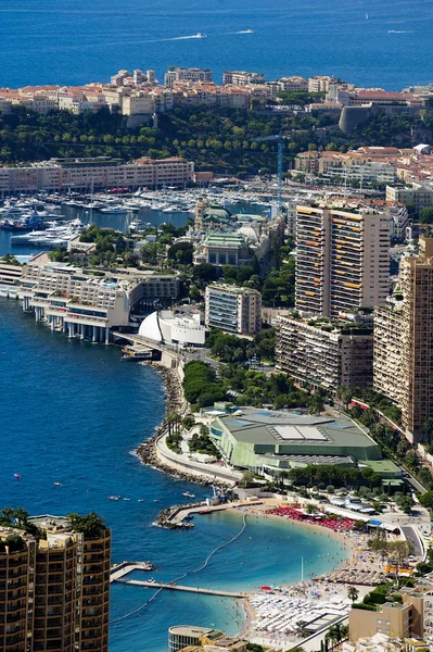 A rocha a cidade de principaute de monaco e monte carlo em th — Fotografia de Stock