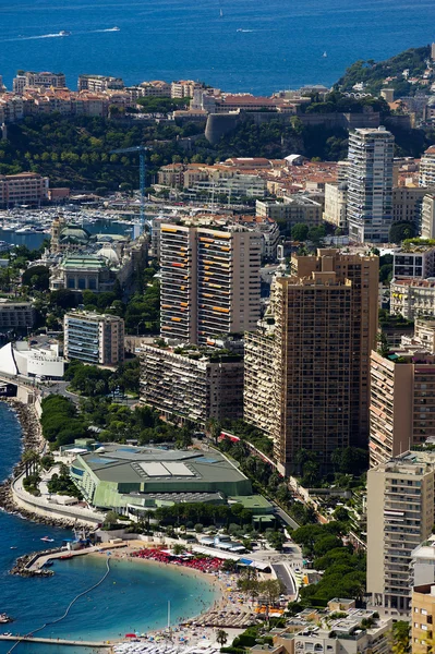 La roca la ciudad de principaute de monaco y de monte carlo en th — Foto de Stock