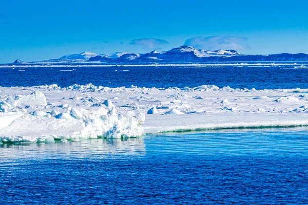 북극해의 북극해 하늘에 Spitsbergen Longyearbyen Svalbard — 스톡 사진