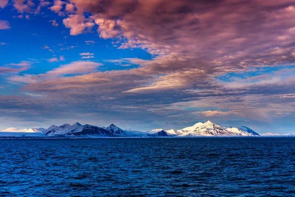 Paisagem Norway Gelo Natureza Geleira Montanhas Spitsbergen Longyearbyen Svalbard Oceano — Fotografia de Stock