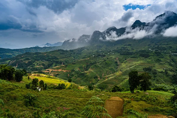 Bergsväg Vacker Dal Giang Provinsen Vietnam — Stockfoto