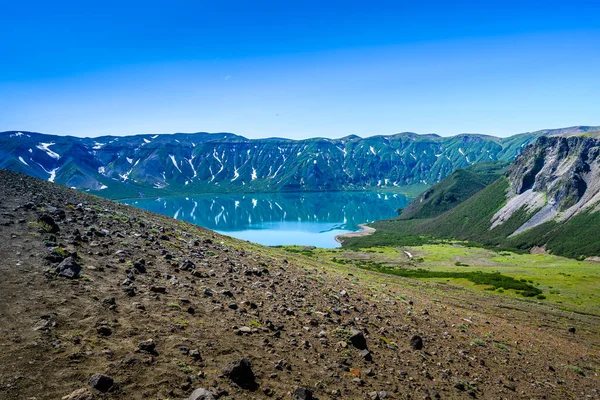 Vista Panorâmica Cidade Petropavlovsk Kamchatsky Vulcões Vulcão Koryaksky Vulcão Avacha — Fotografia de Stock