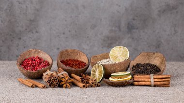 Parlak yanan ve baharat