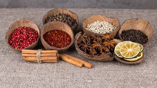 Burning bright and spices — Stock Photo, Image