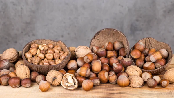 Nuttige noten voor gezondheid — Stockfoto