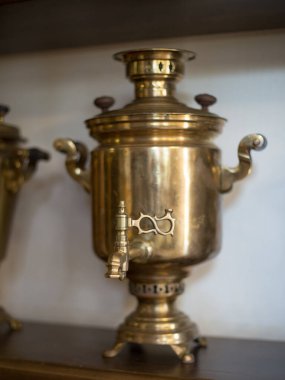 Antika bakır semaver, son derece sanatsal ve teknolojik sanat eseri.