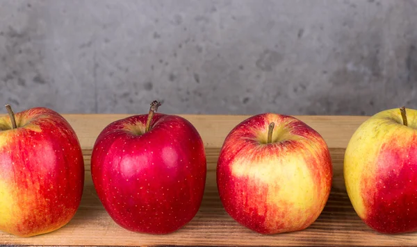 Höstens skörd äpplen. — Stockfoto
