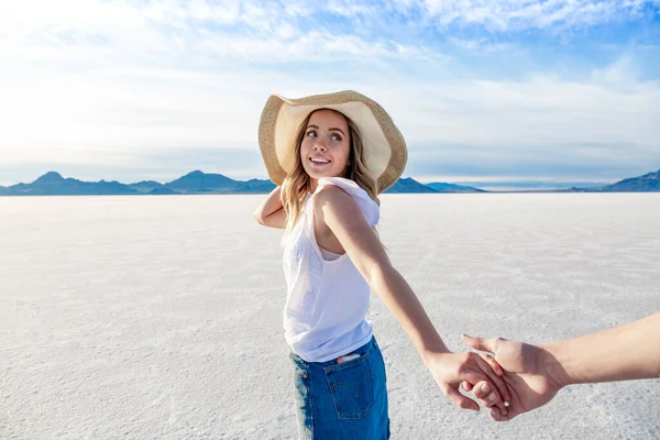 Portrait Beautiful Young Woman Holding Hand Boyfriend Leading Him Salt — Stock Photo, Image