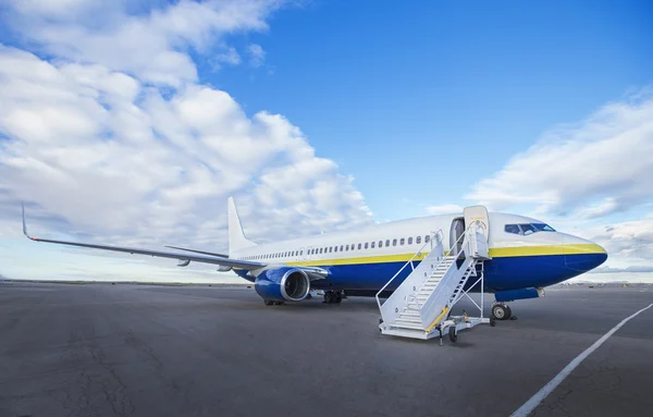 Flugzeug startklar — Stockfoto